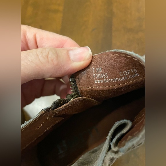 Born Bessie Brown Suede Ankle Boots 7.5 - Picture 8 of 9